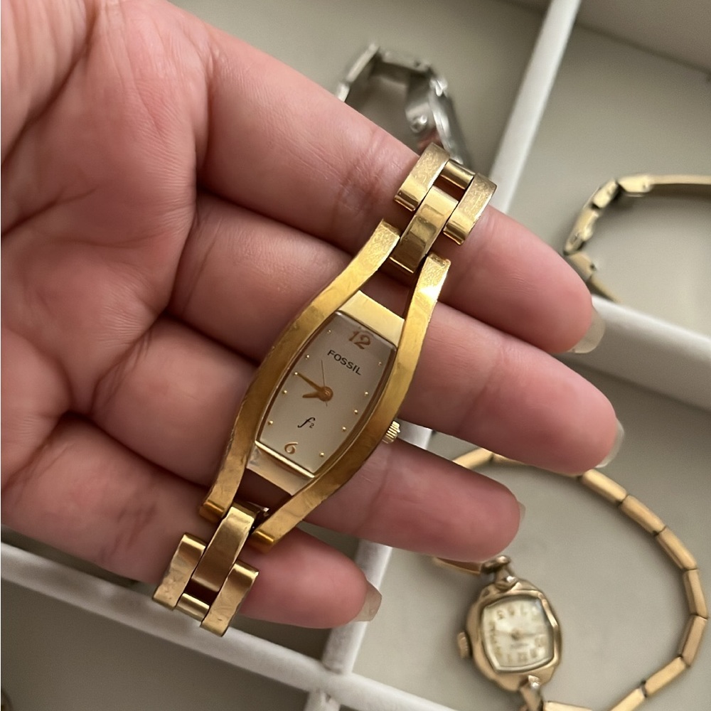Vintage Gold Fossil watch